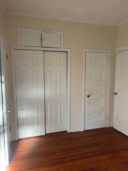 Building Photo - 22 Sherwood Ave