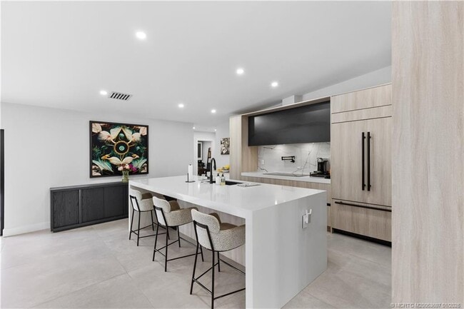 Building Photo - 5143 Deerhurst Crescent Cir