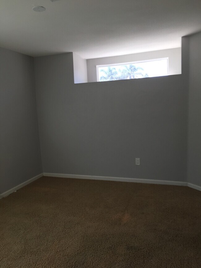 Building Photo - Coming Soon......Single Family Home! Solar Powered! Pet Friendly! Landscaper Included!