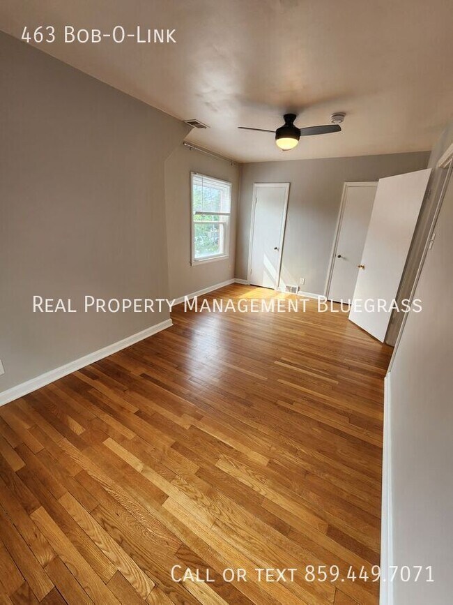 Building Photo - 463 Bob-O-Link-