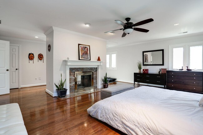 Building Photo - 1412 Coventry Ln