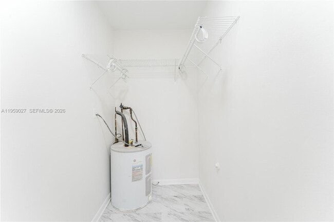 Building Photo - 1020 SW 74th Ave