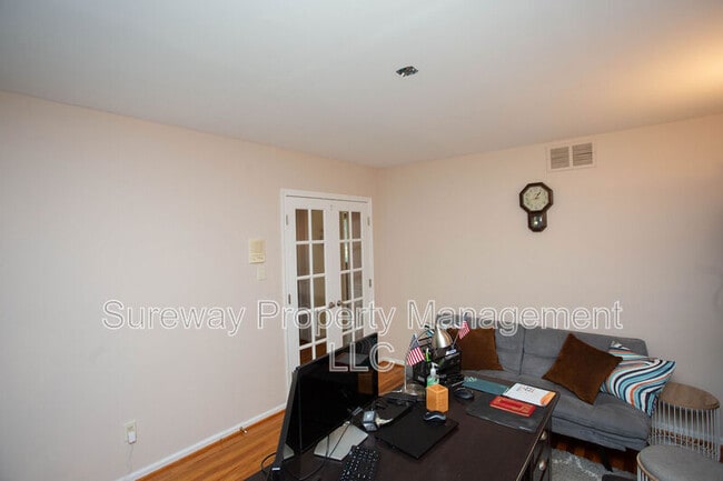 Building Photo - 901 Kresson Rd