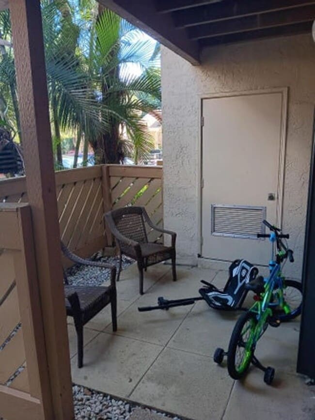 Building Photo - 13155 Chadwick Ct