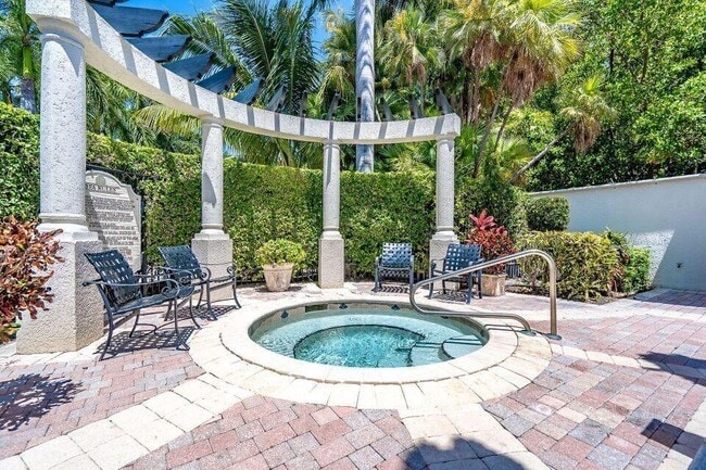 Building Photo - 2404 Tuscany Way