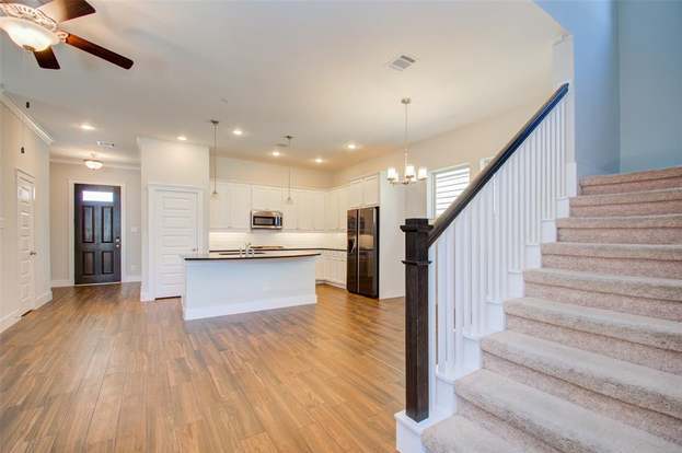 Building Photo - 18118 Moonlit River Dr