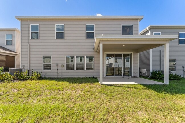 Building Photo - 1386 NW 132nd Cir