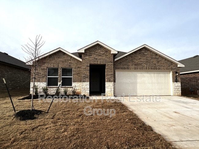 Building Photo - 2717 Dennis Dr