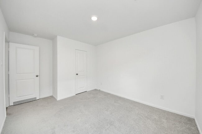 Building Photo - 1306 Charlotte Wy