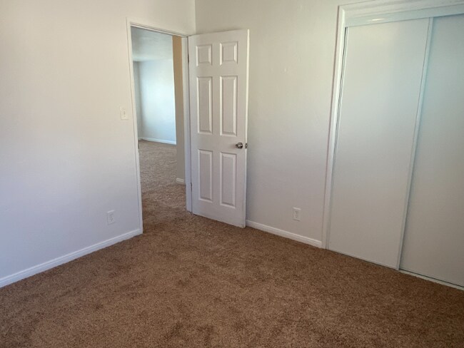 Building Photo - 44 Dawson Ave