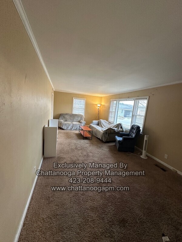 Building Photo - 1003 Floyd Dr