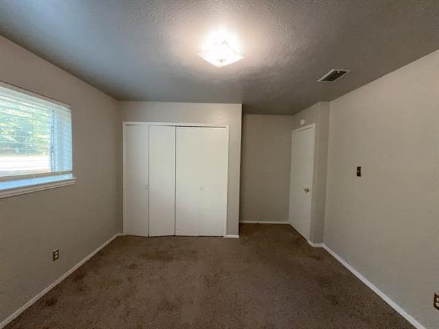 Building Photo - 603 Shelmar Dr