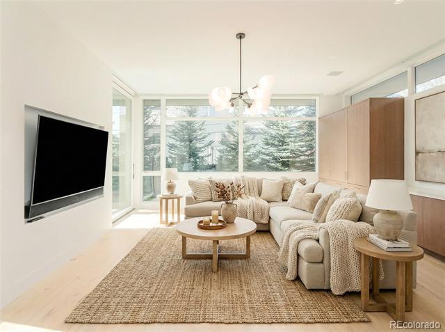 Building Photo - 121 S Dexter St