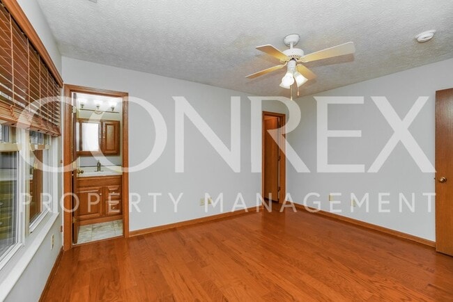 Building Photo - Amazing 3 Bedroom Ranch Home