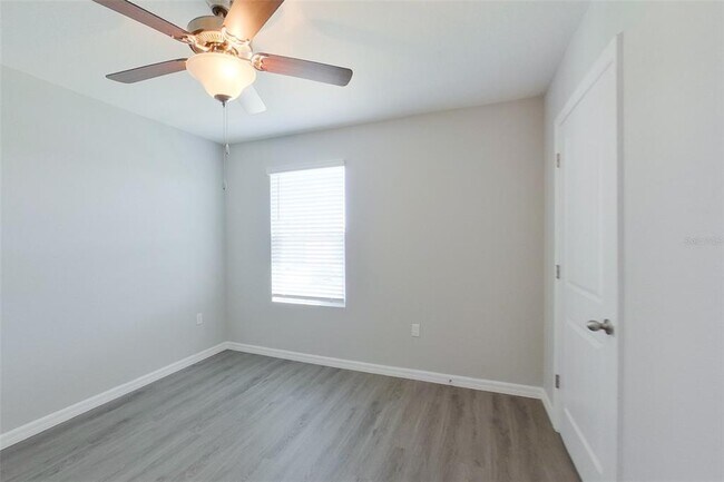 Building Photo - 8677 SW 44th Ct