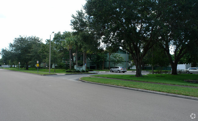 Primary Photo - Clearview Park Apartments