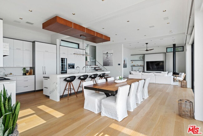 Building Photo - 26714 Latigo Shore Dr