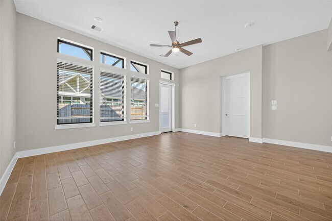 Building Photo - 24110 Blooming Daisy Cir