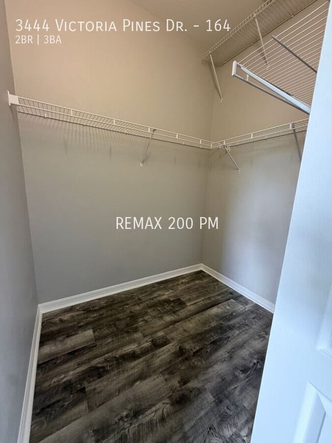 Building Photo - 3444 Victoria Pines Dr