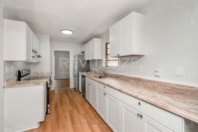 Building Photo - 5728 Post Oak Ct