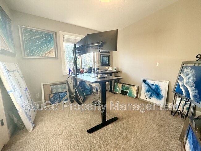 Building Photo - 52327 Ashley Ct