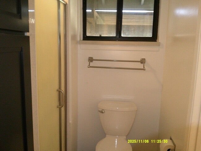 Building Photo - 390 S Almond St