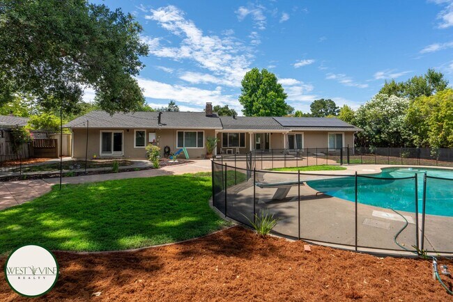 Building Photo - Gorgeous Four Bedroom Home | Expansive Backyard | Swimming Pool