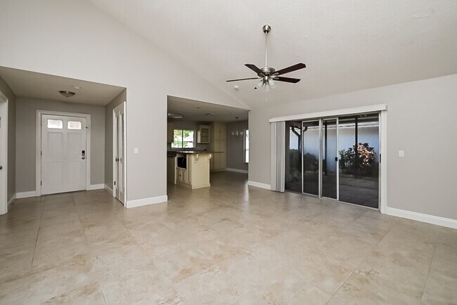 Building Photo - 5944 Birchwood Dr