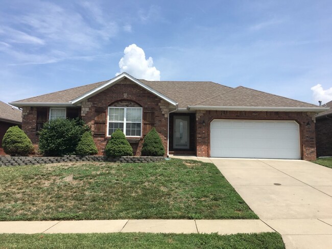 Primary Photo - 3 Bedroom Home in Wonderful Neighborhood!