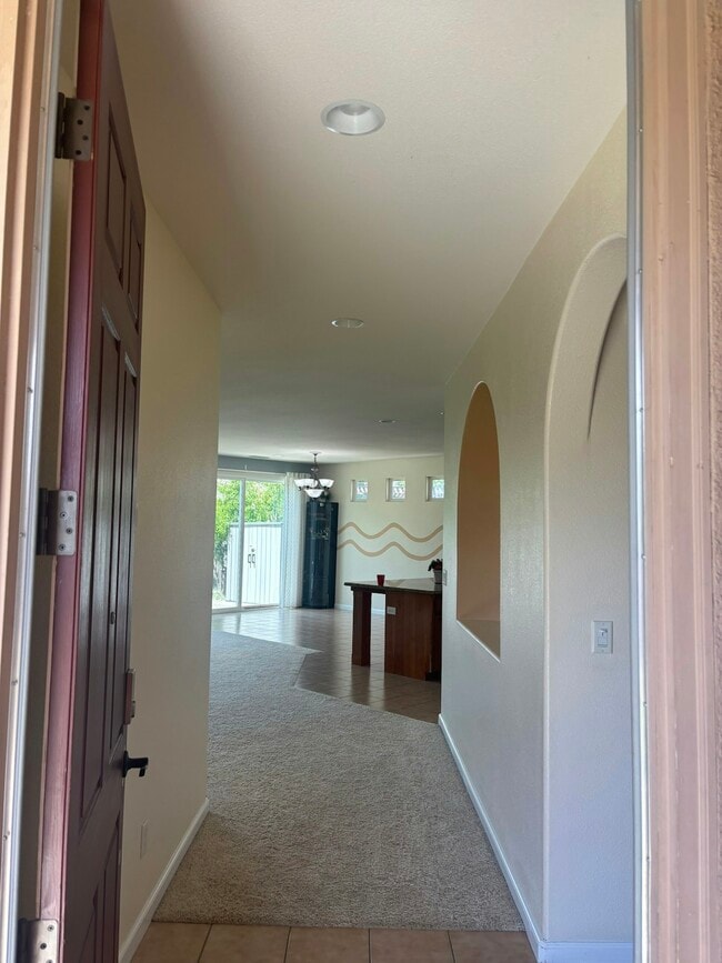Building Photo - 10294 Stoecker Way