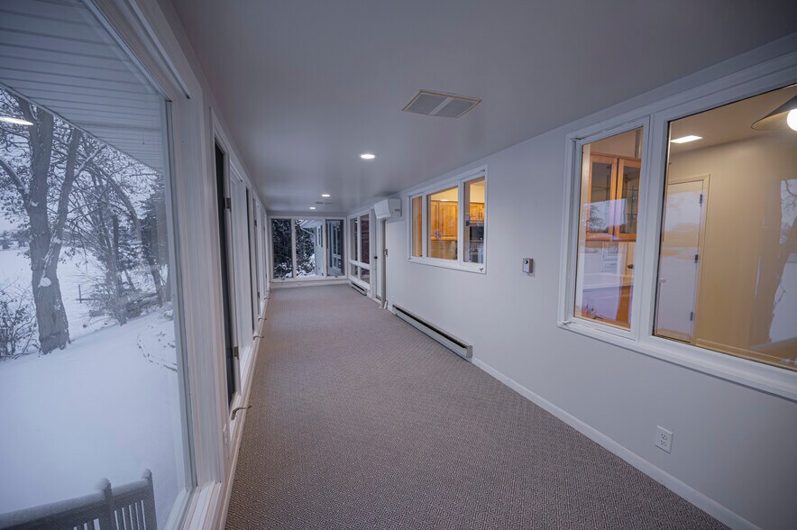 Building Photo - 1011 Third St