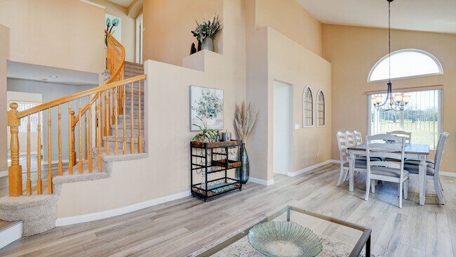 Building Photo - 9520 Wellington Cir