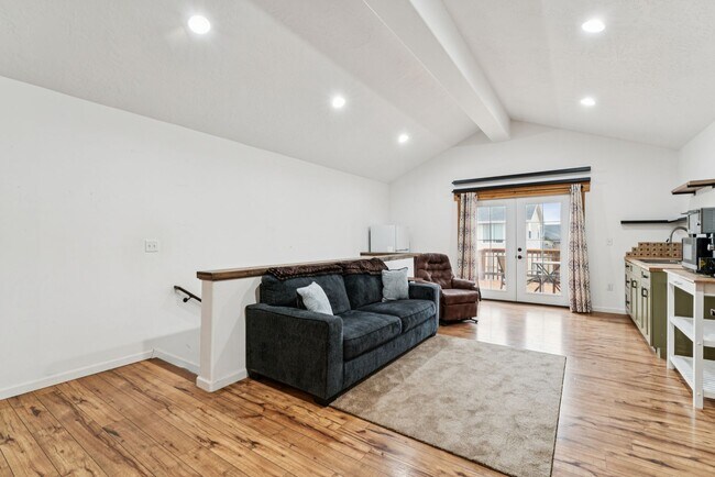Building Photo - Spacious 4 Bed + Bonus | 3 Bath | 2,760 Sq Ft | Star, Idaho