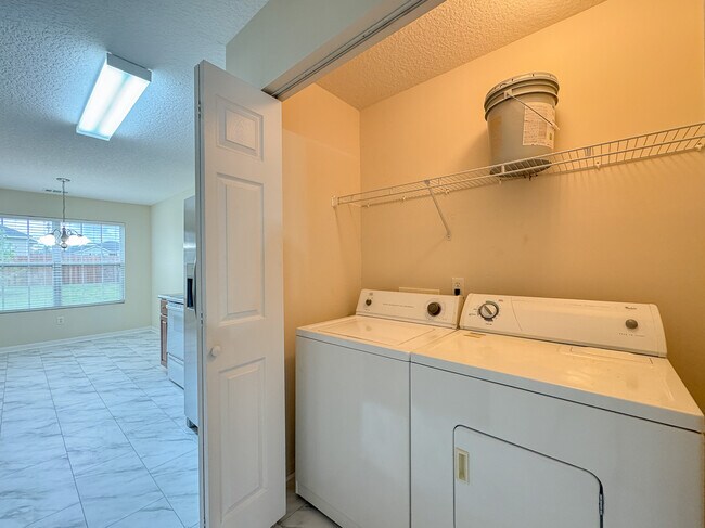 Building Photo - 5021 Scotch Pine Ave