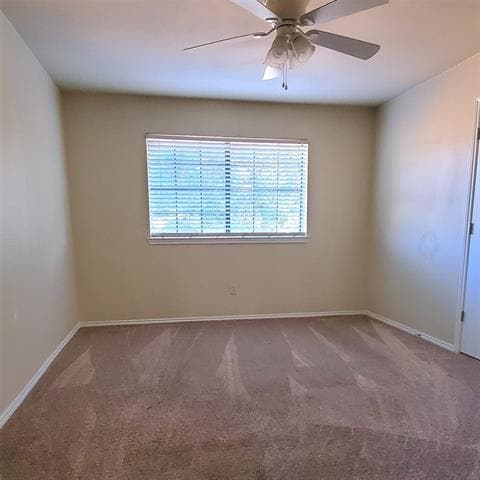 Building Photo - 3965 Llano Dr