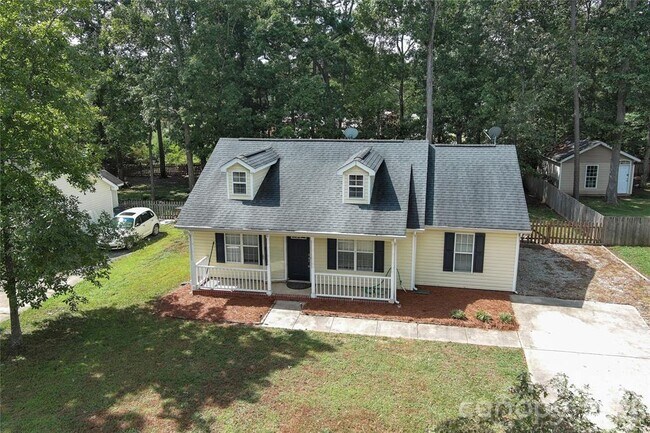 Building Photo - 6909 1st Ave