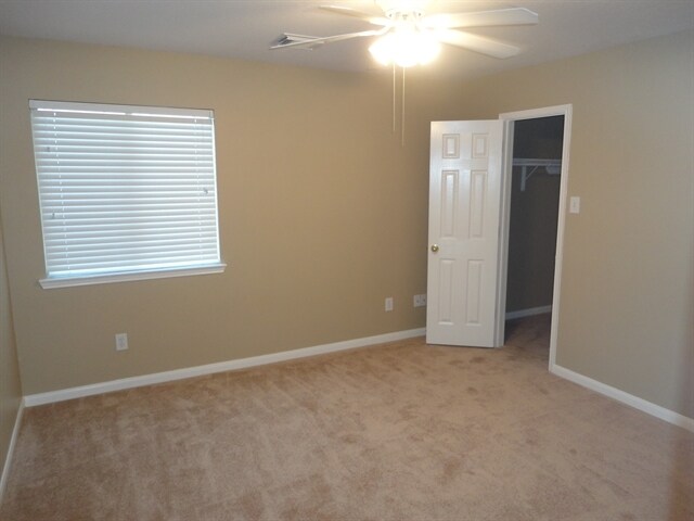 Building Photo - 32338 Golden Oak Park Ln