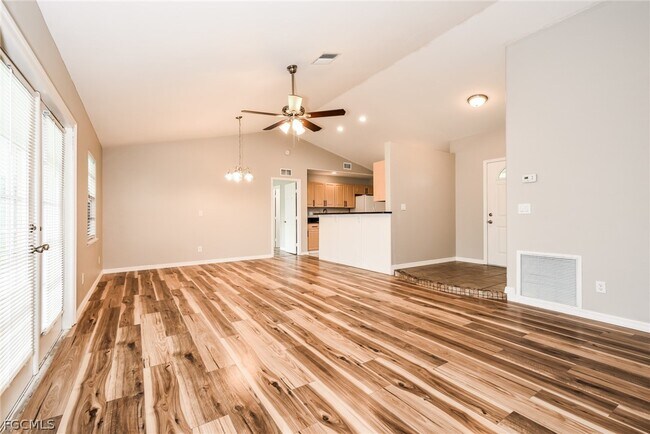 Building Photo - 1923 NE 27th Terrace