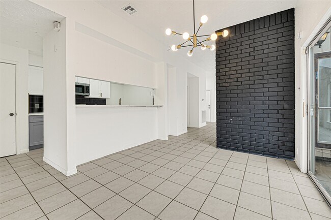 Building Photo - 13023 Lima Dr