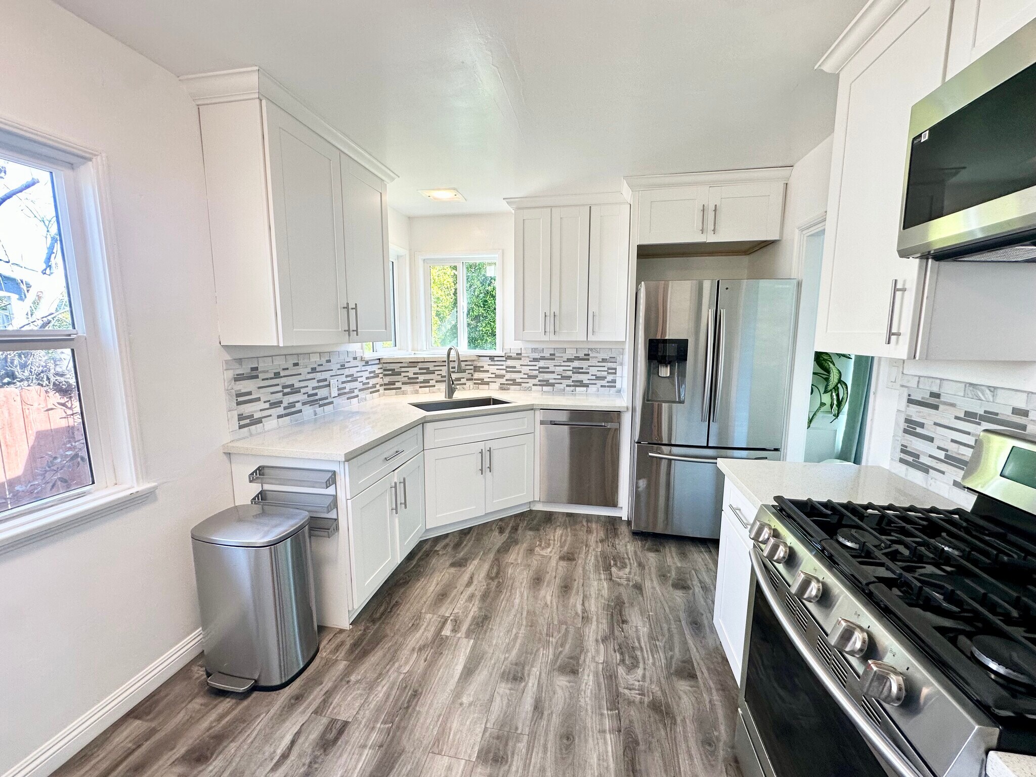 Building Photo - 915 Indiana Ave