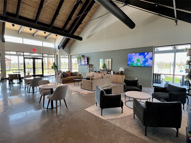 Building Photo - 10615 Summers Wy