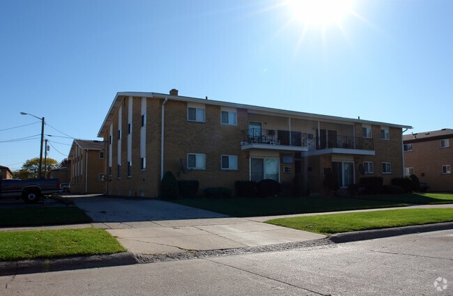 Building Photo - Trident Apartments