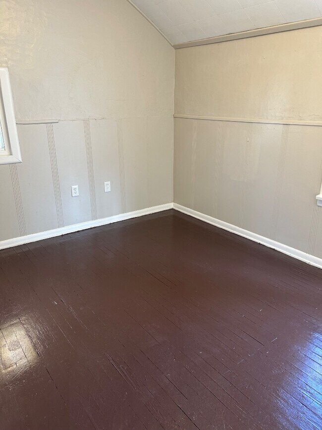 Building Photo - 4301 W 47th St