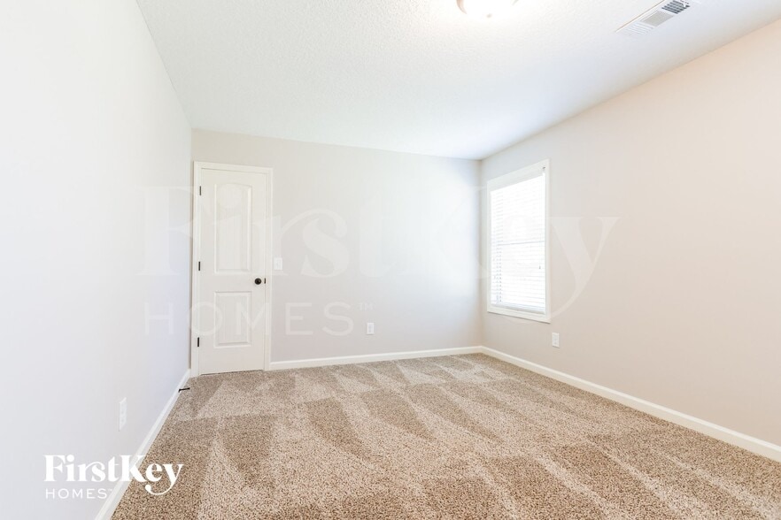 Building Photo - 631 Peachtree Rd