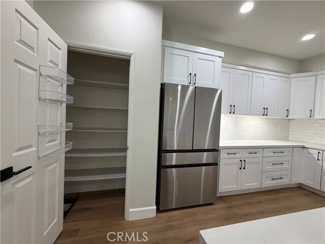 Building Photo - 18 Mineral King