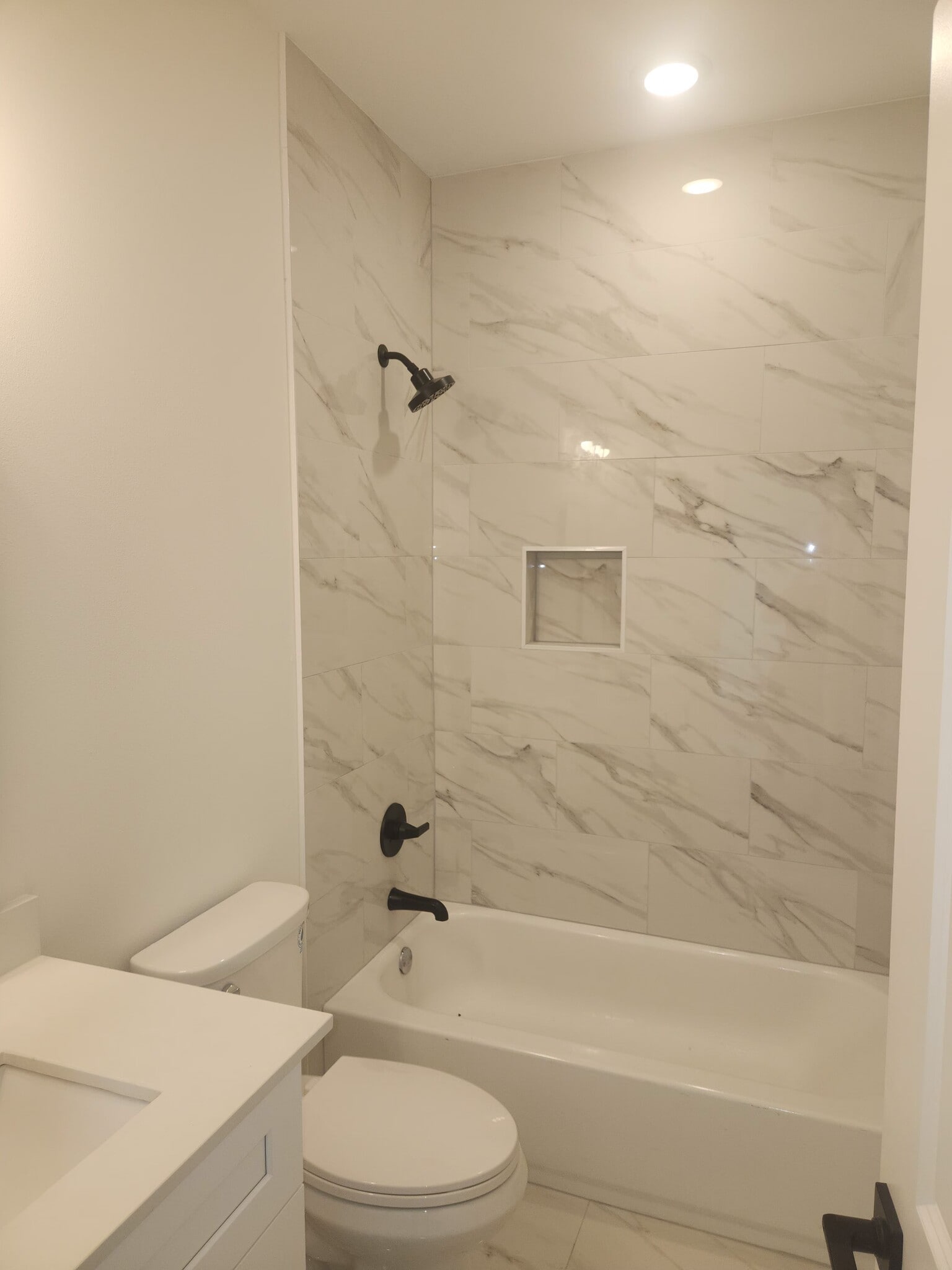 1st Bedroom's Private Bathroom - 2033 Conti St