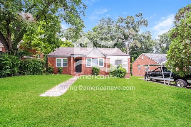 Building Photo - 2711 King St