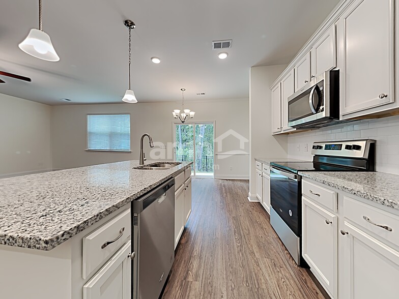 Building Photo - 511 N U.S. Hwy 52