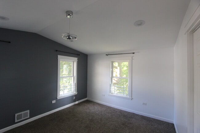Building Photo - 633 Whitney Blvd