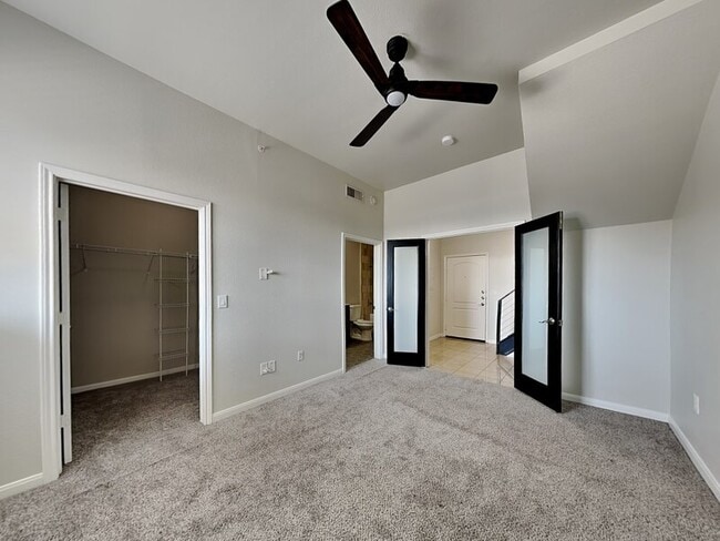 Building Photo - 3225 Turtle Creek Blvd Blvd